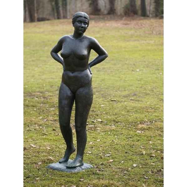 Femme nue debout -B1090