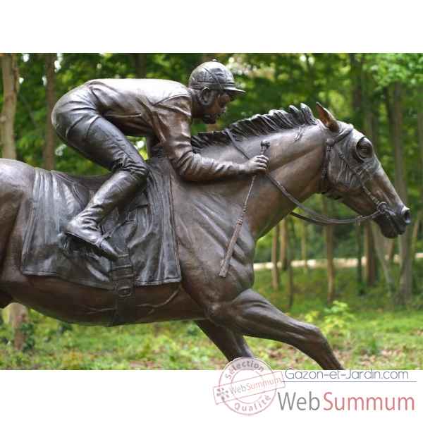 Statue bronze jockey sur un cheval -B47198